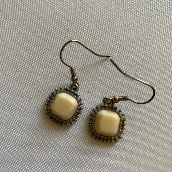 Jewelry - Gold Square Earrings
